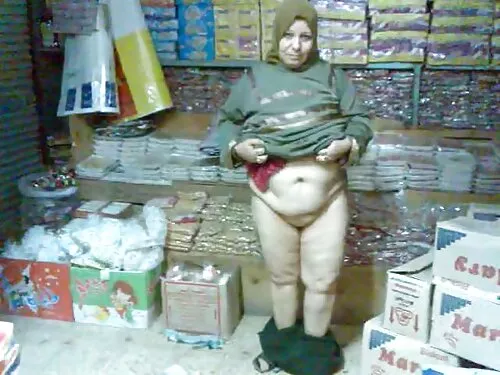 مفلس امرأة سمراء جبه ...