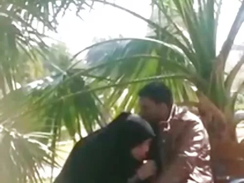 ابتلاع الحمير الكبير ...