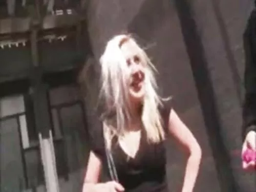 فاتنة مذهلة ديلان اف ...