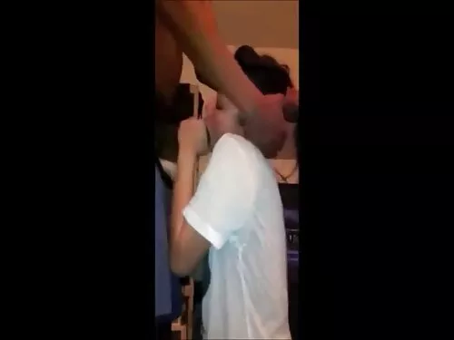 في سن المراهقة الآسي ...